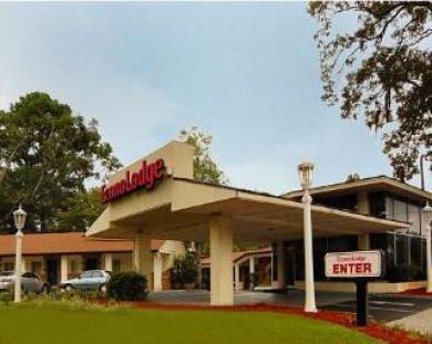 Azalea Inn & Suites Wilmington Exterior foto